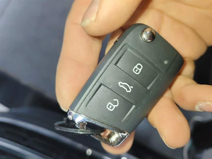 Volkswagen Sagitar L 2026 2026款 3000万辆甄选款 300TSI DSG 超越版