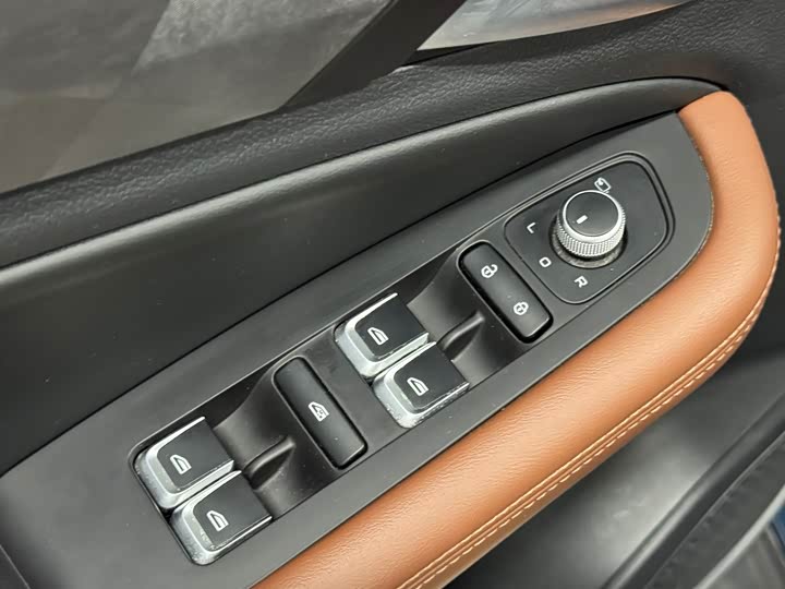 Geely Vision X6 2021 2021款 PRO 1.4T 自动尊贵型