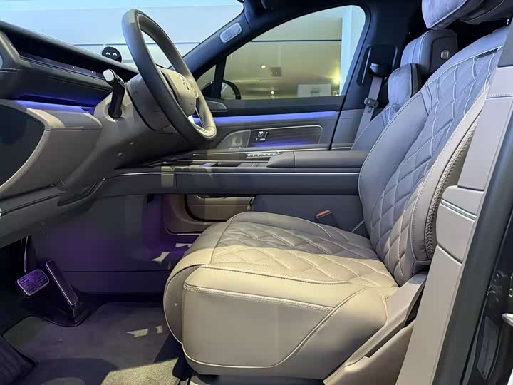 Nio ES8 2026 2026款 六座行政签名版