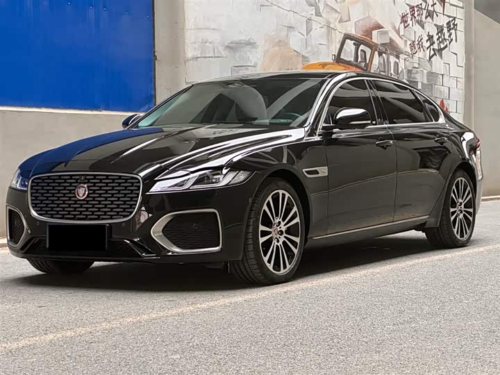 Jaguar XF L 2024 2024款 2.0T P250 两驱尊享豪华版