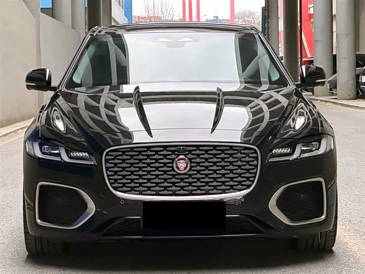 Jaguar XF L 2024 2024款 2.0T P250 两驱尊享豪华版