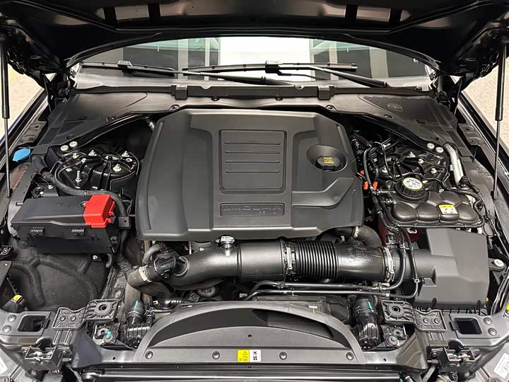 Jaguar XF L 2024 2024款 2.0T P250 两驱尊享豪华版