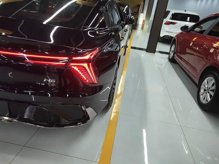 Hongqi H6 2025 2025款 2.0T 致尚版