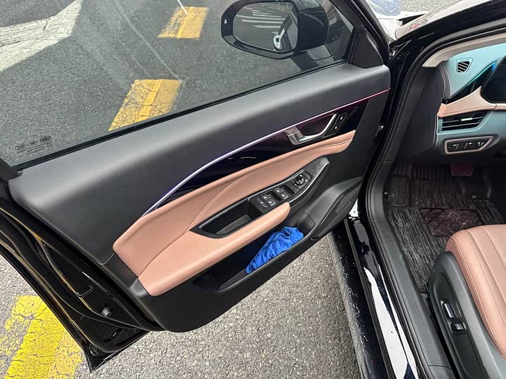 Bestune B70 2024 2024款 龙腾版 1.5T 领跃型