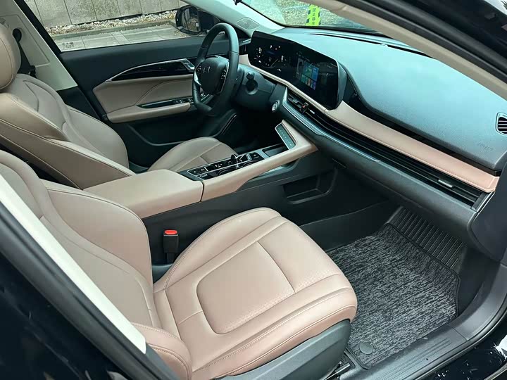 Bestune B70 2024 2024款 龙腾版 1.5T 领跃型