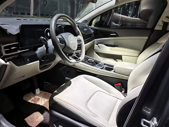 Kia Sportage 2023 2023款 1.5T 两驱尊贵版