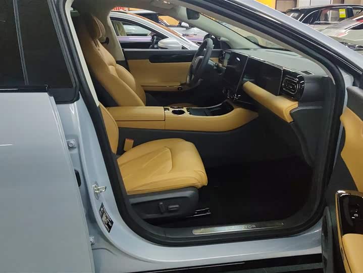 Leapmotor C01 2024 2024款 增程 316尊享版