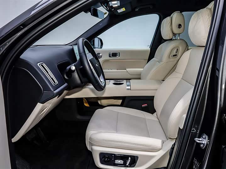 LiXiang L9 2025 2025款 Ultra 智能焕新版