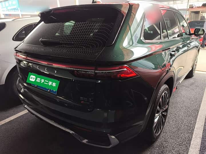Geely Monjaro 2025 2025款 东方曜 2.0TD 自动四驱望月版