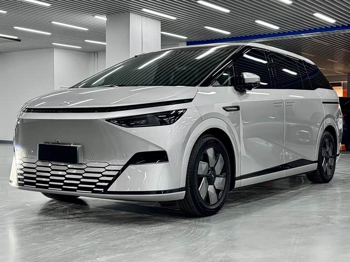 XPeng X9 2025 2025款 纯电 650长续航 Max