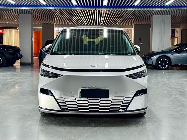 XPeng X9 2025 2025款 纯电 650长续航 Max