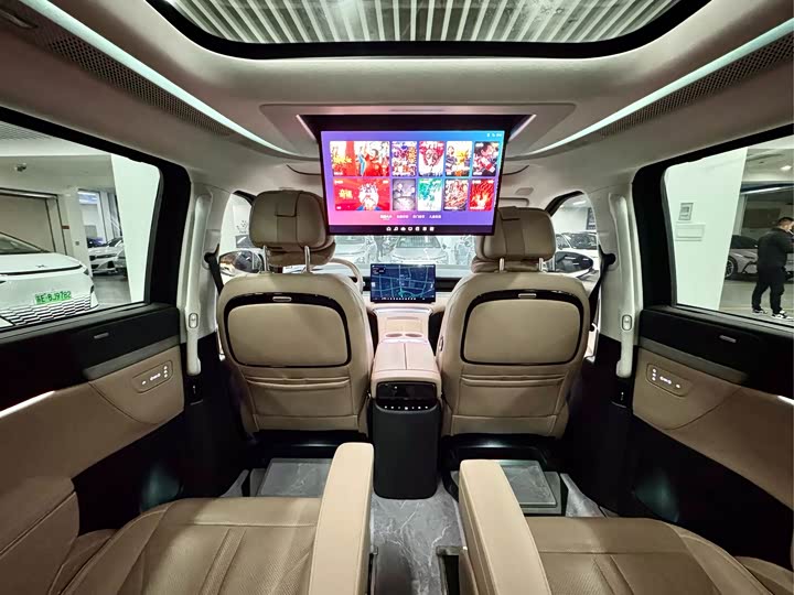 XPeng X9 2025 2025款 纯电 650长续航 Max