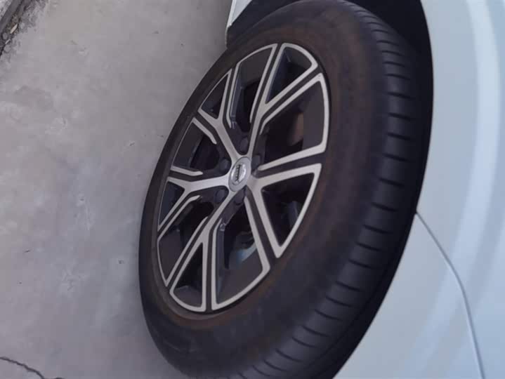 Volvo S60 2025 2025款 B4 智逸豪华版