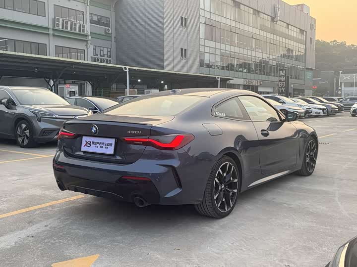 BMW 4 Series 2024 2024款 430i M运动曜夜套装