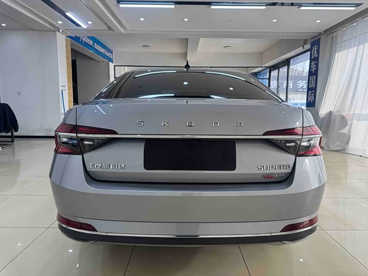 Skoda Superb 2022 2022款 TSI280 DSG尊享版