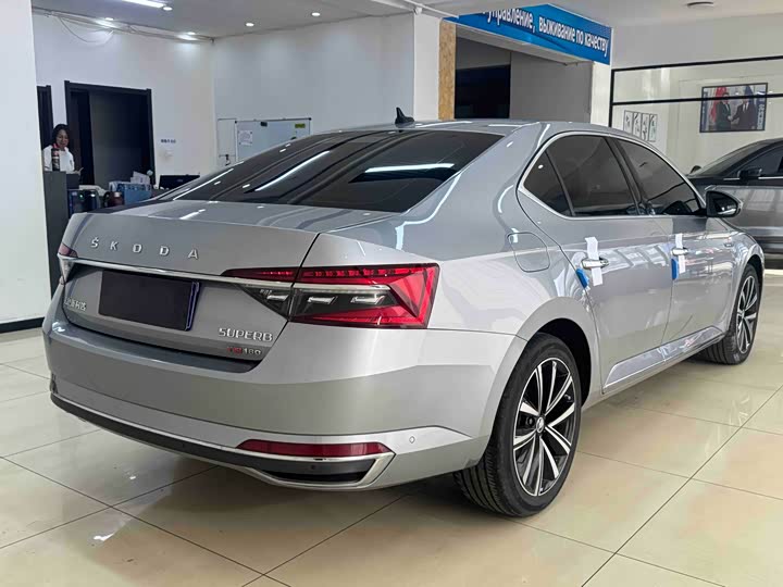 Skoda Superb 2022 2022款 TSI280 DSG尊享版