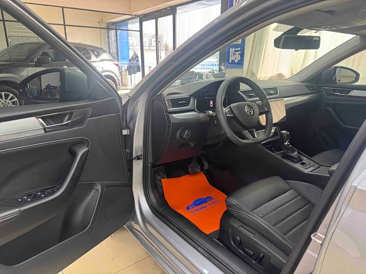 Skoda Superb 2022 2022款 TSI280 DSG尊享版