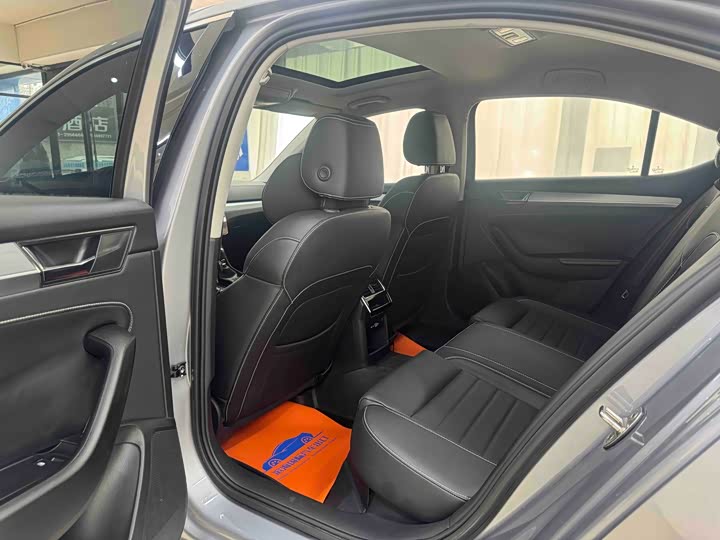Skoda Superb 2022 2022款 TSI280 DSG尊享版