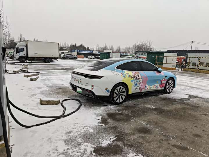 Geely Galaxy E8 2024 2024款 550km 后驱龙腾版