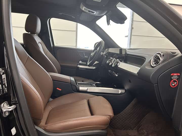 Mercedes-Benz GLB-Class 2025 2025款 GLB 220 动感型