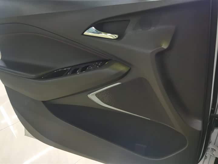 Chevrolet Orlando 2020 2020款 轻混 530T 自动劲享版（5+2款）