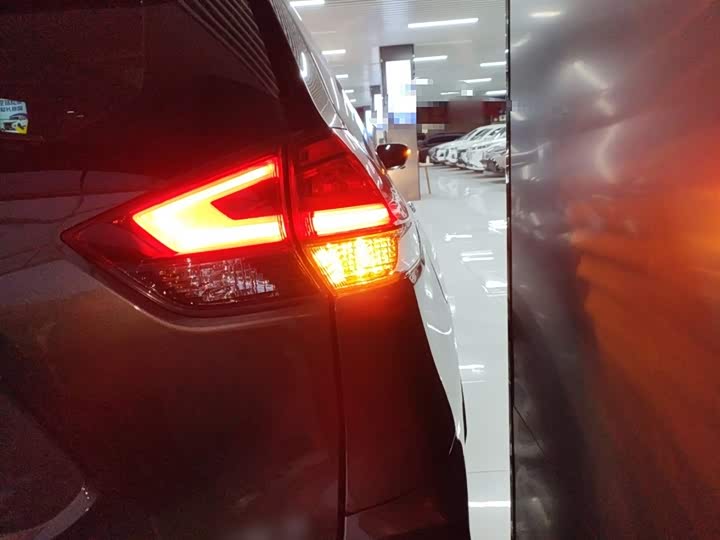 Nissan X-Trail 2023 2023款 经典 2.0L 两驱智联舒享版