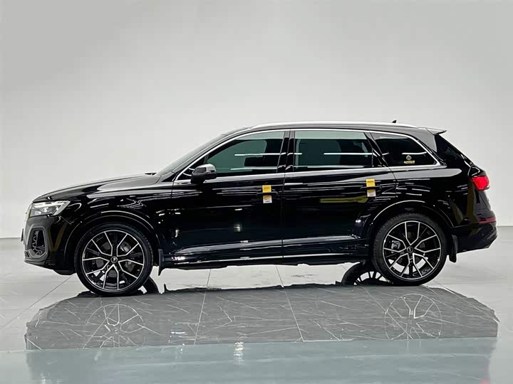 Audi Q7 2025 2025款 55 TFSI quattro S line尊贵型
