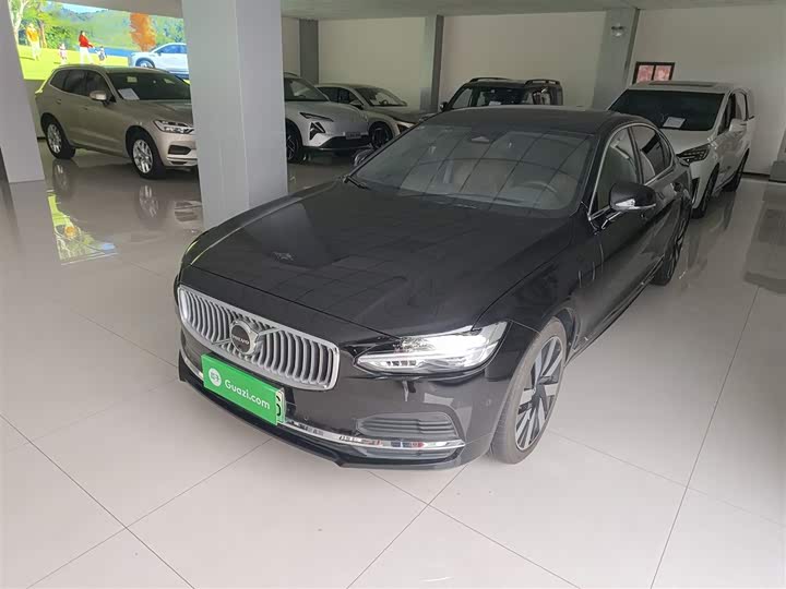 Volvo S90 Hybrid 2025 2025款 插电式混动 四驱长续航智雅豪华版