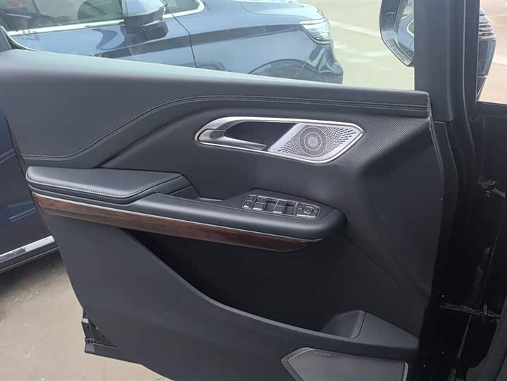 Hongqi HQ9 Hybrid 2024 2024款 2.0T 四驱豪华版