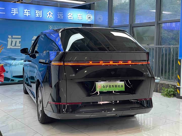 XPeng X9 2025 2025款 纯电 650长续航 Max