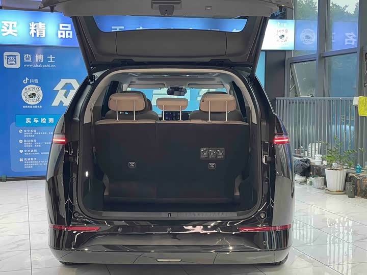 XPeng X9 2025 2025款 纯电 650长续航 Max