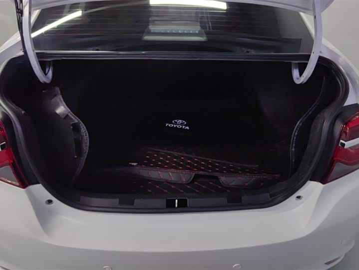 Toyota Vios 2022 2022款 1.5L 20周年纪念版