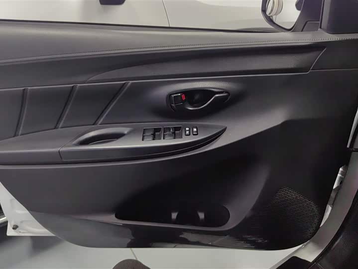 Toyota Vios 2022 2022款 1.5L 20周年纪念版