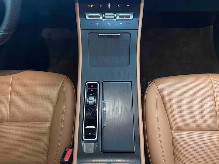 Lincoln Corsair 2024 2024款 1.5T 两驱尊雅混动版