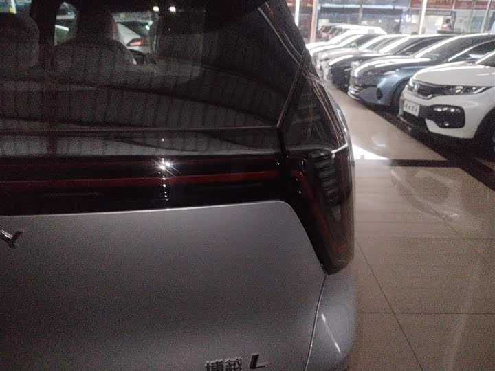 Geely Atlas L 2025 2025款 第四代 1.5TD DCT 启程