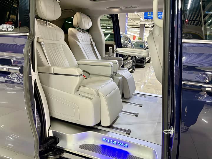 Roewe iMax 8 2023 2023款 400TGI 越享版