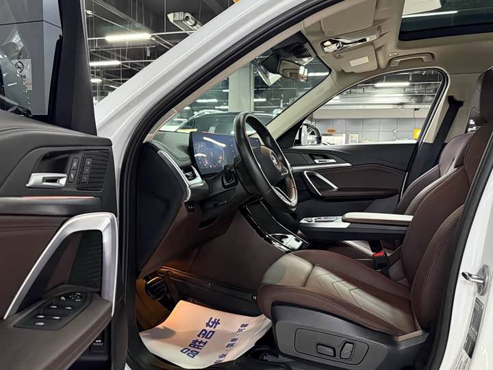 BMW X1 2024 2024款 sDrive25Li X设计套装