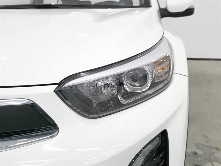 Kia KX1 2021 2021款 1.4L CVT趣享版