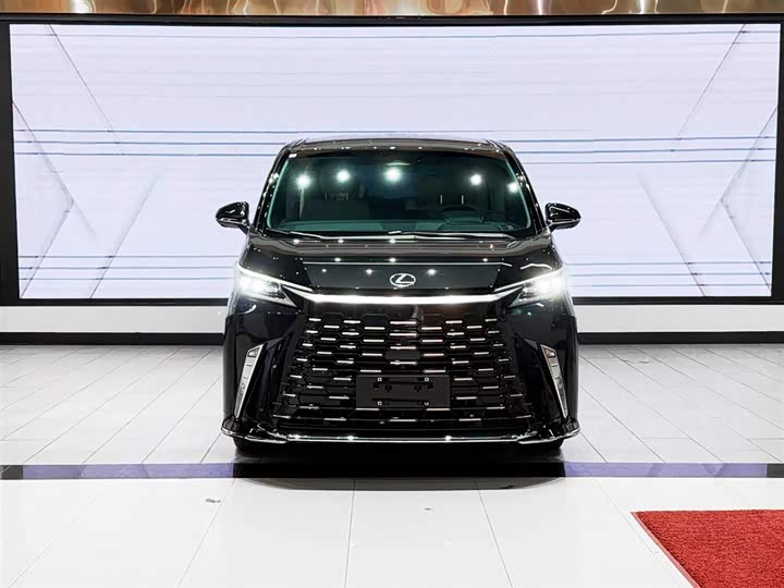 Lexus LM 2023 2023款 500h 六座尊崇版