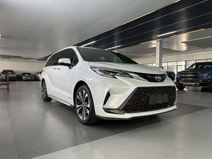 Toyota Granvia 2024 2024款 2.5L混动 尊贵PLUS版