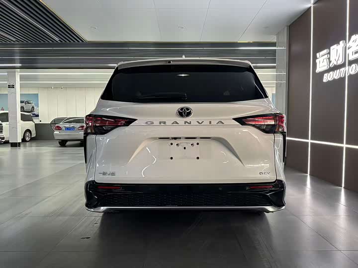 Toyota Granvia 2024 2024款 2.5L混动 尊贵PLUS版