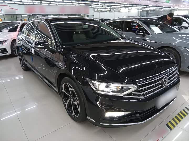 Volkswagen Magotan 2025 2025款 众享款 330TSI DSG豪华型