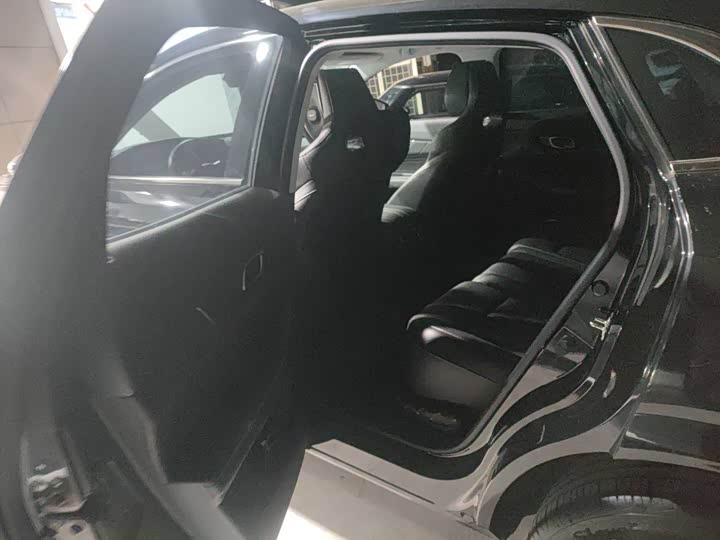 Changan UNI-K 2023 2023款 2.0T 两驱悦享型