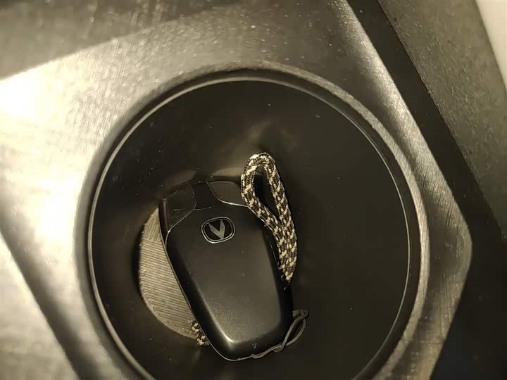 Changan UNI-V Hybrid 2024 2024款 蓝鲸智电iDD 136km 智酷型