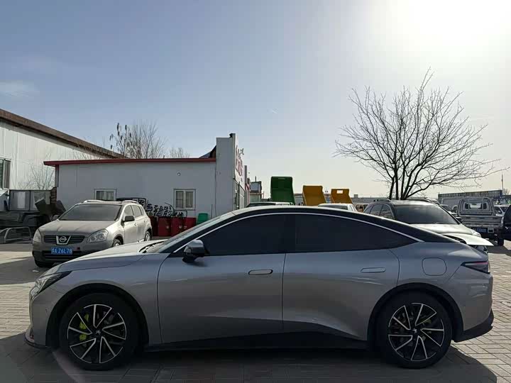 BAIC Arcfox Alpha S5 2024 2024款 560MAX 185kW