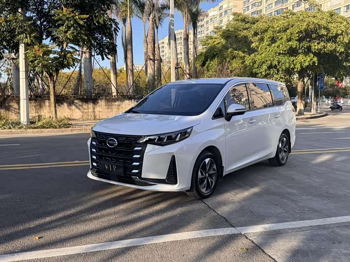 GAC Trumpchi M6 2023 2023款 PRO 270T DCT豪华版