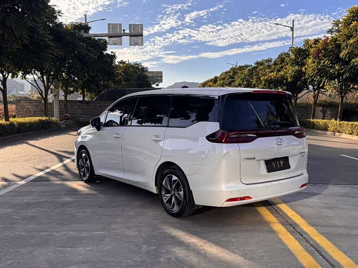 GAC Trumpchi M6 2023 2023款 PRO 270T DCT豪华版