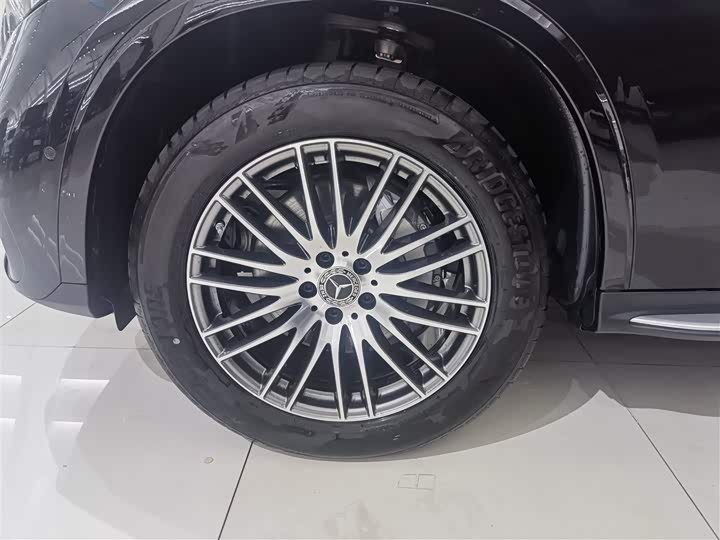 Mercedes-Benz GLC-Class 2025 2025款 GLC 300 L 4MATIC 动感型 5座