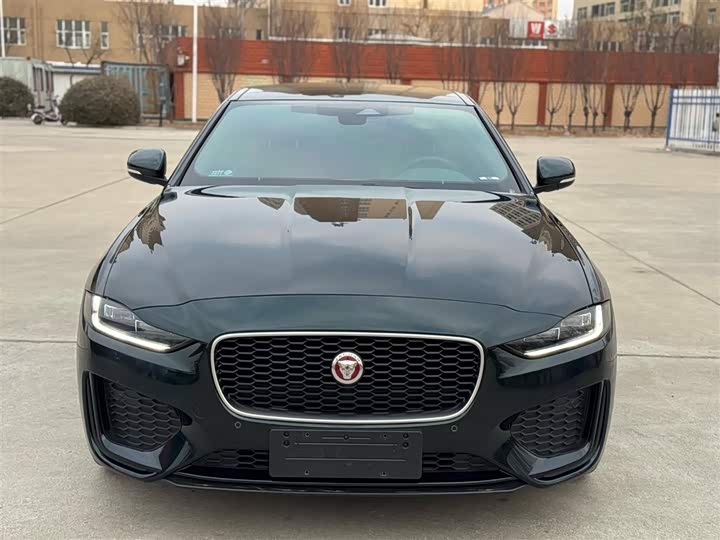 Jaguar XE L 2024 2024款 2.0T 250PS R-DYNAMIC S进取运动版