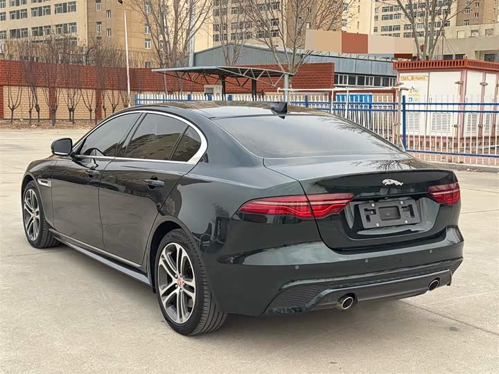 Jaguar XE L 2024 2024款 2.0T 250PS R-DYNAMIC S进取运动版